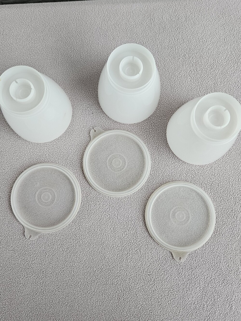 VTG Tupperware Condiment Caddy With Holder 3 Containers Lids Almond Clear - Picture 9 of 10